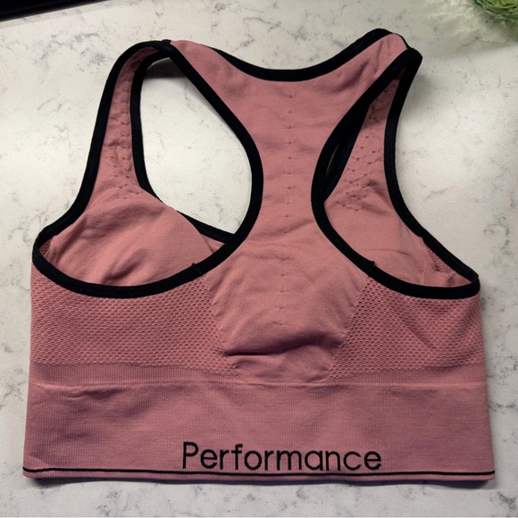 Women’s Sports Bra Bundle - Picture 5 of 8